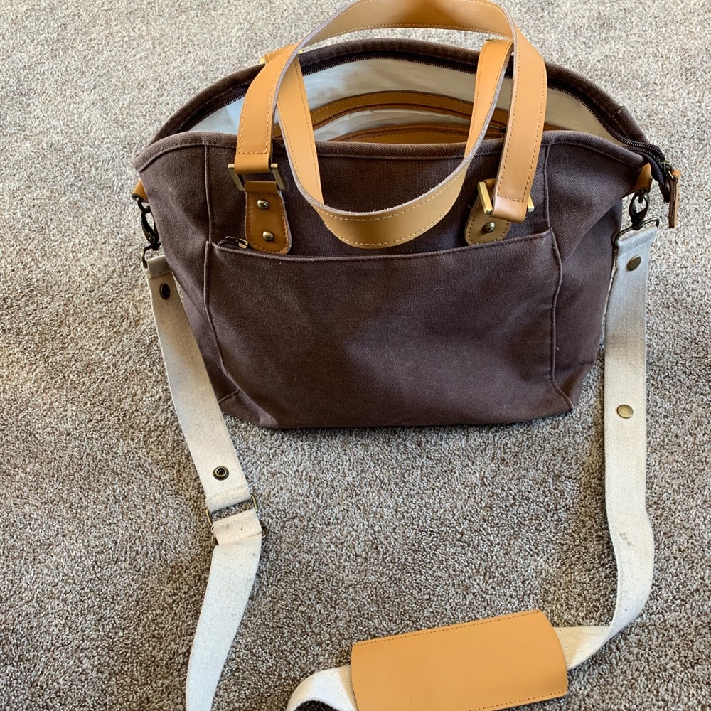 Diaper/tote bag